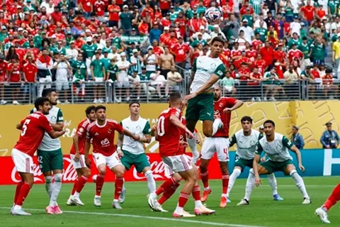 ملف يلا كورة.. خسارة الأهلي في "ليلة عاصفة"